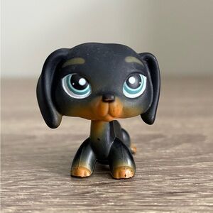 Littlest Pet Shop Dachshund #325